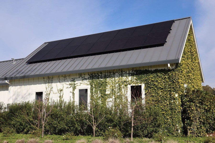 SUTEGR_JanuaryBlog1_House-Solar-Panels-Sonoma-CA_PHOTO