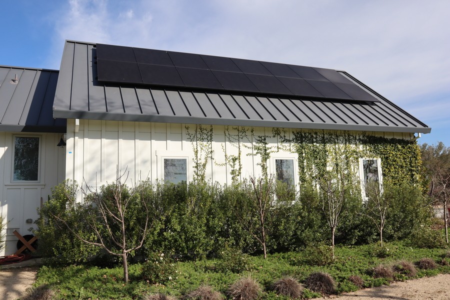 A Solar Battery Backup Keeps Your Home Prepared